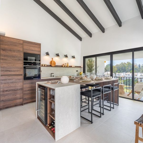 8 Home Staging Tips and Tricks to Sell Faster