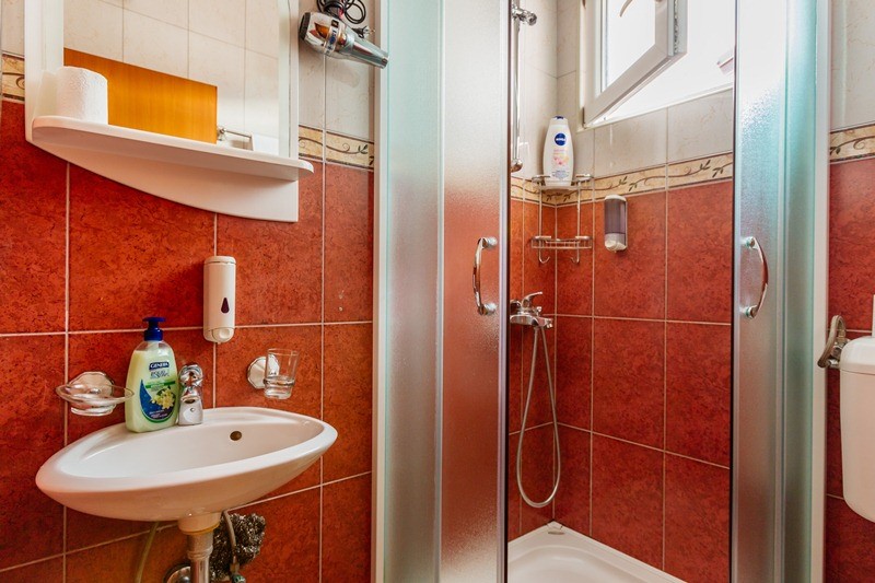 Mini hotel for sale in Tivat, Montenegro – MRE0028