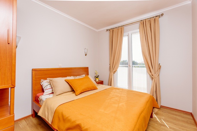 Mini hotel for sale in Tivat, Montenegro – MRE0028