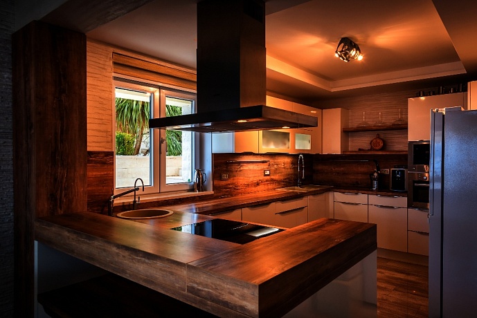 Villa for sale in Krasici-Tivat, Montenegro – MRE2372