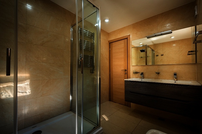 Villa for sale in Krasici-Tivat, Montenegro – MRE2372