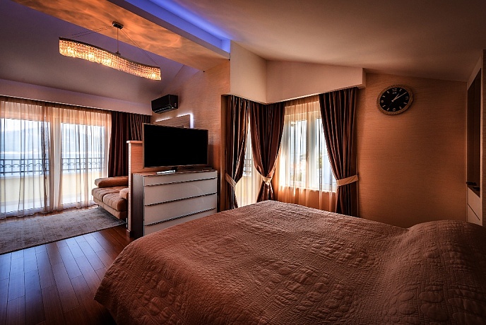 Villa for sale in Krasici-Tivat, Montenegro – MRE2372