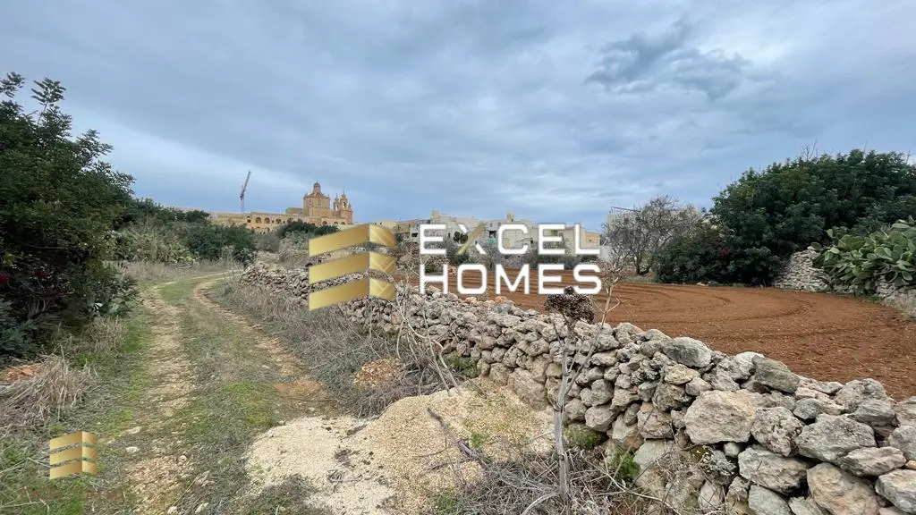 5 bedroom Terraced House in Ghajnsielem, Malta – 55243