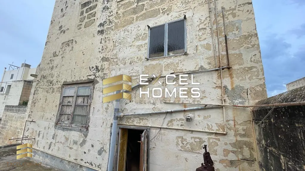 5 bedroom Terraced House in Ghajnsielem, Malta – 55243