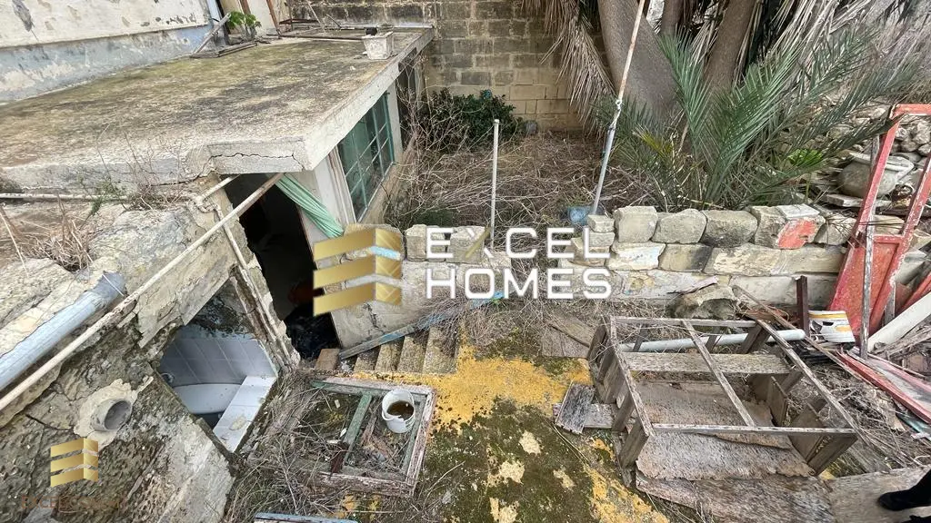 5 bedroom Terraced House in Ghajnsielem, Malta – 55243