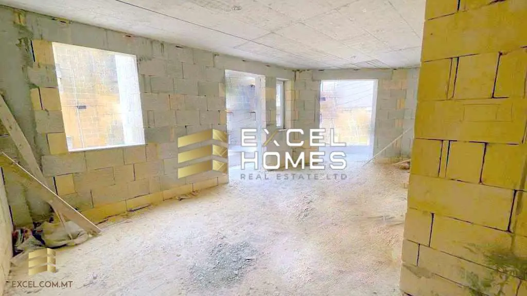 3 bedroom Apartment in Xlendi, Malta – 53747