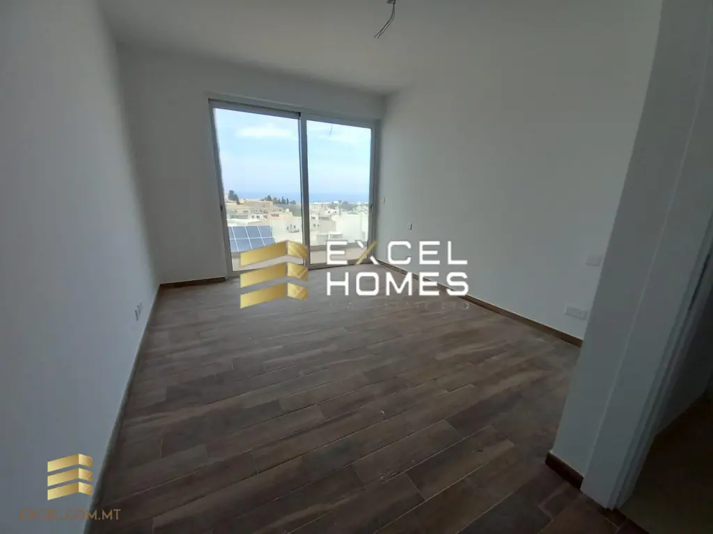 3 bedroom Apartment in Ta  L-Ibrag, Malta – 30263