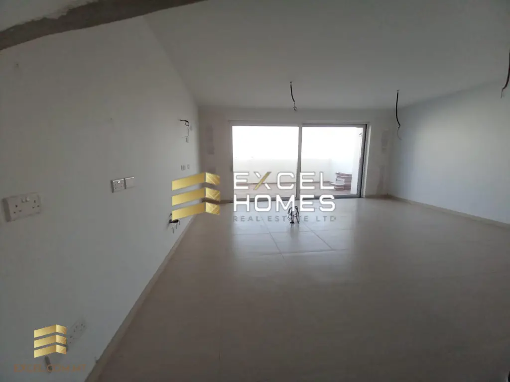 3 bedroom Apartment in Ta  L-Ibrag, Malta – 30263