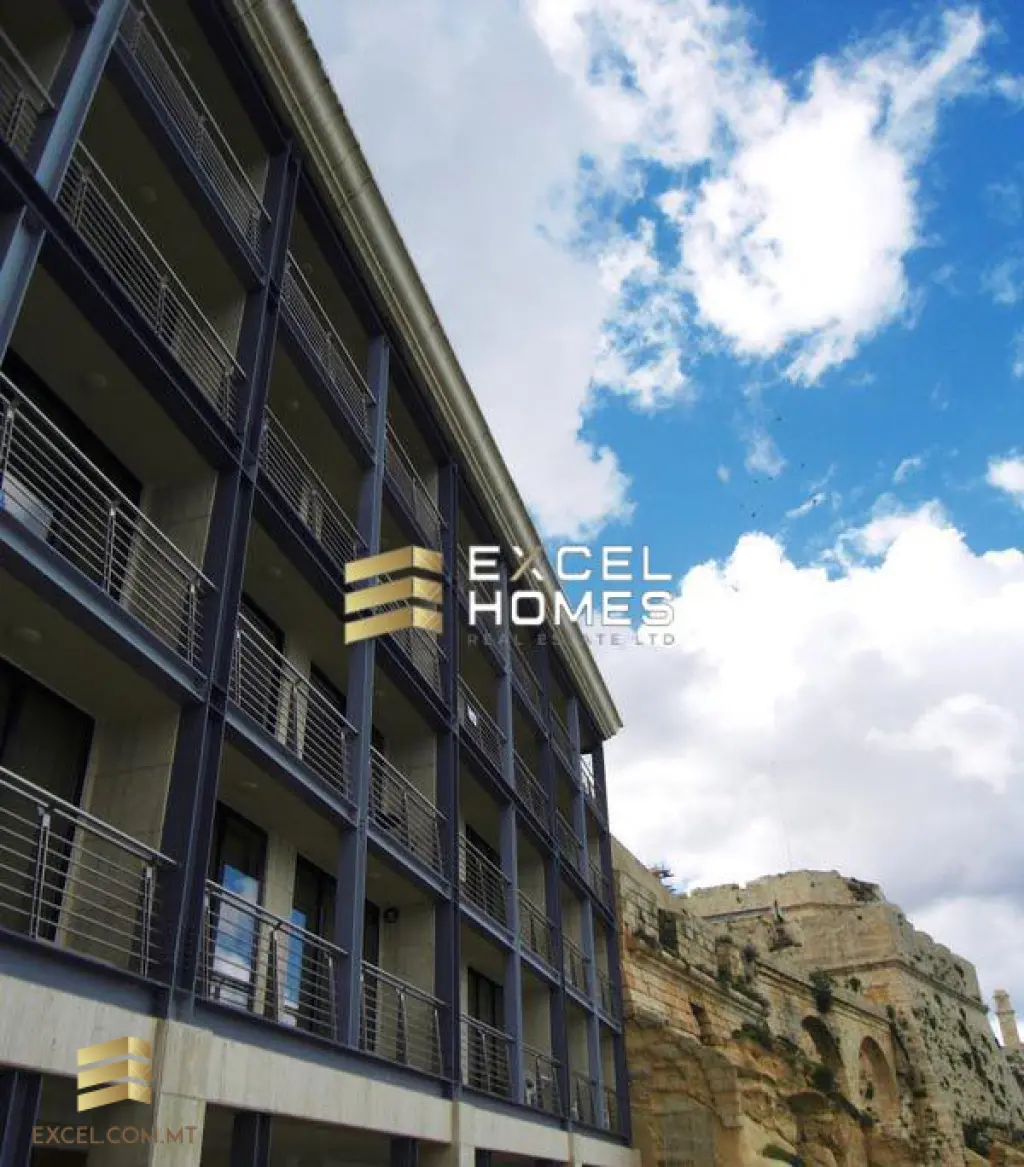 3 bedroom Apartment in Vittoriosa (Birgu), Malta – 3196