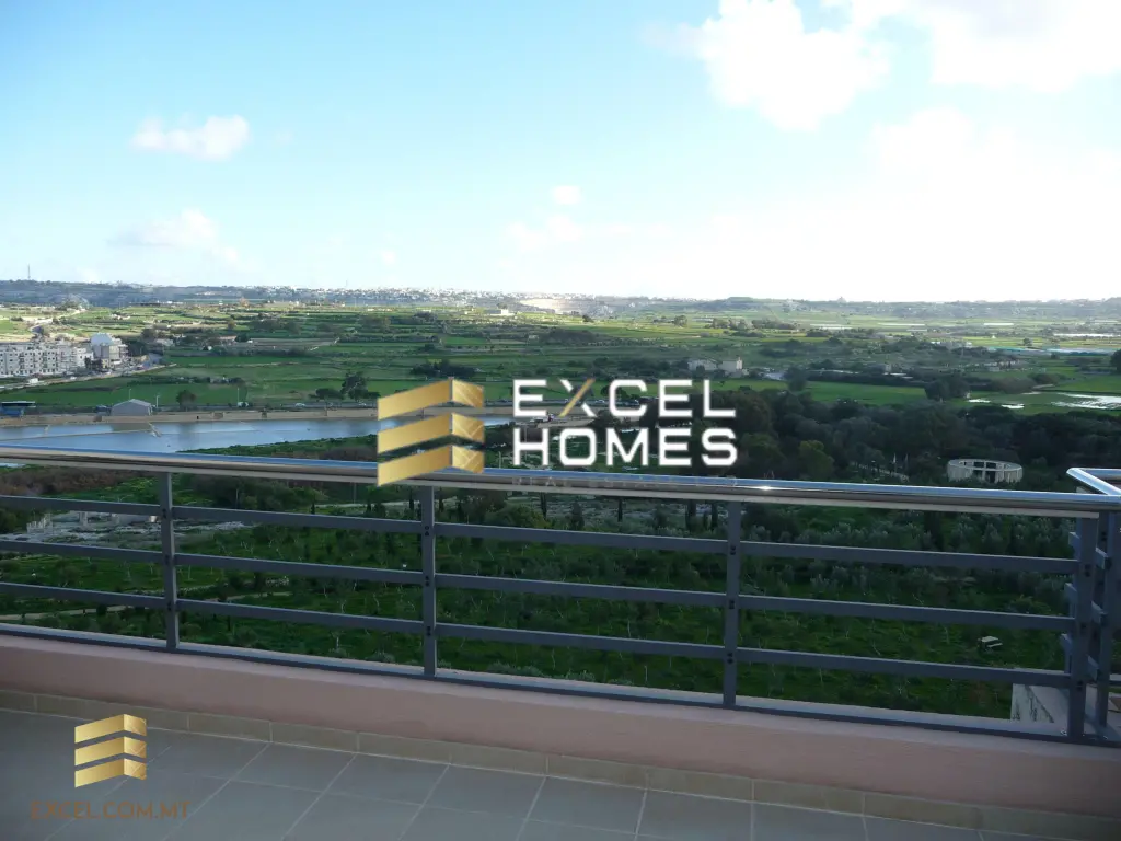 2 bedroom Penthouse in Qawra, Malta – 4793