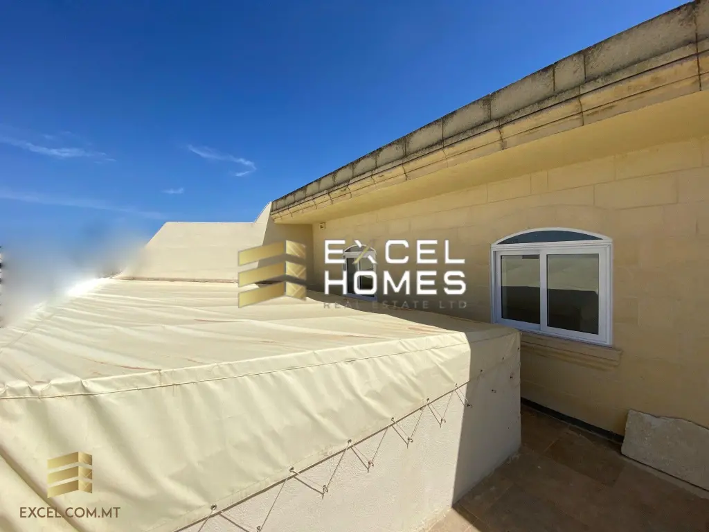 2 bedroom Penthouse in Siggiewi, Malta – 7233