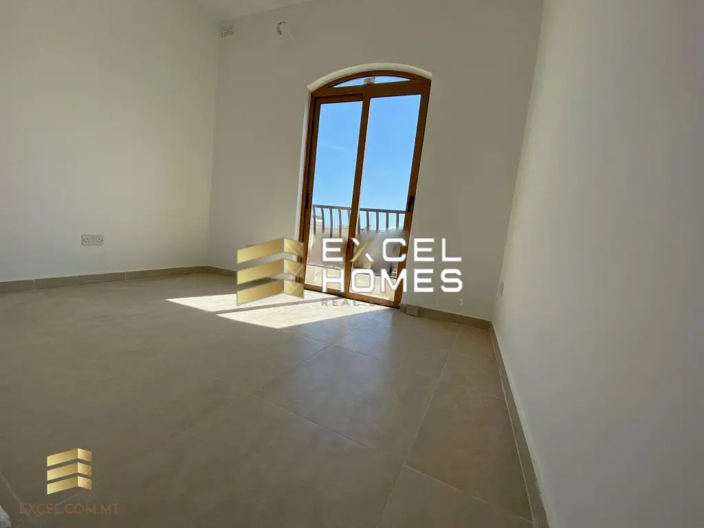 2 bedroom Penthouse in Siggiewi, Malta – 7233