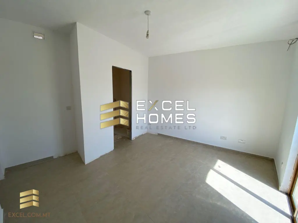 2 bedroom Penthouse in Siggiewi, Malta – 7233