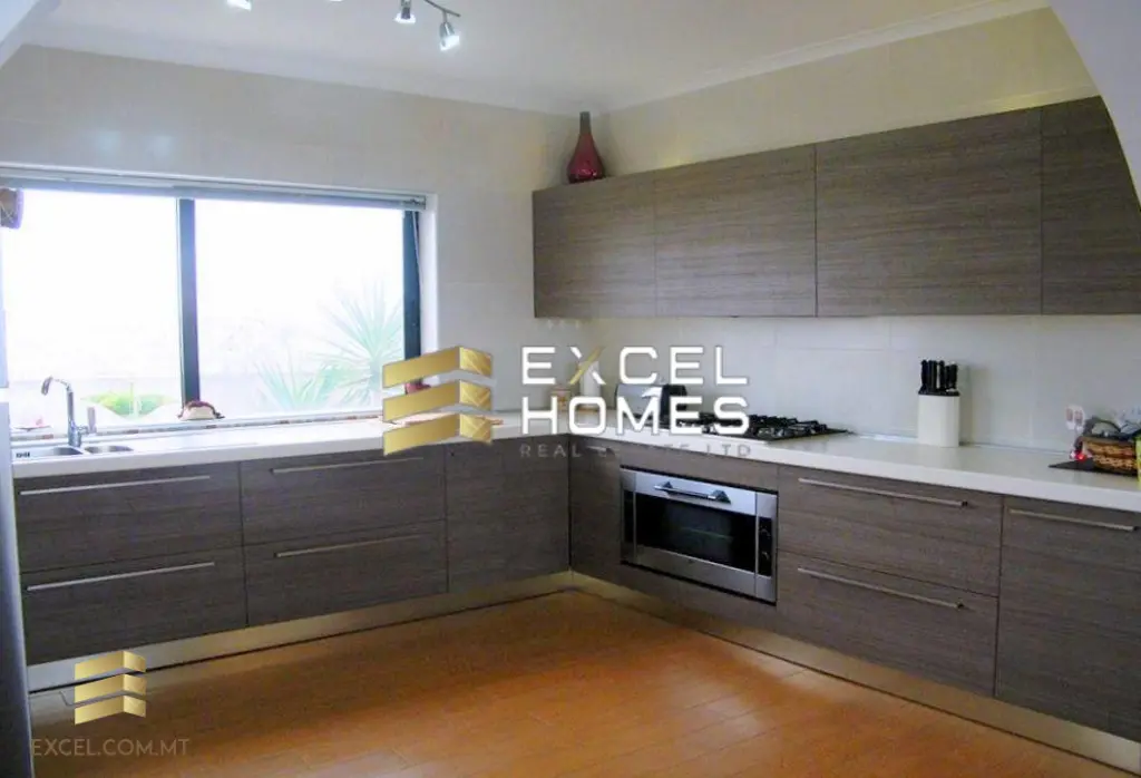 3 bedroom Penthouse in Zabbar, Malta – 8380