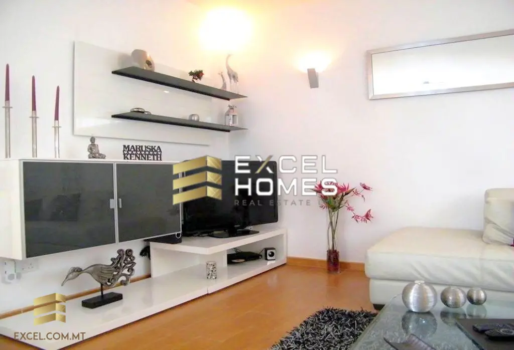 3 bedroom Penthouse in Zabbar, Malta – 8380