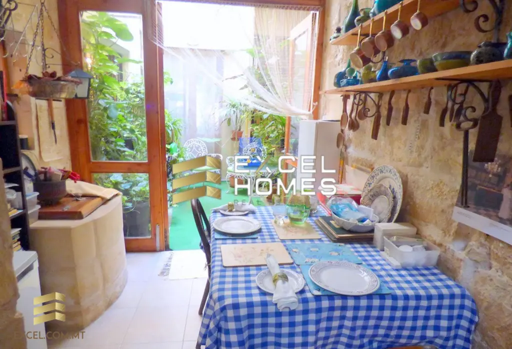 5 bedroom Character House in Naxxar, Malta – 8939