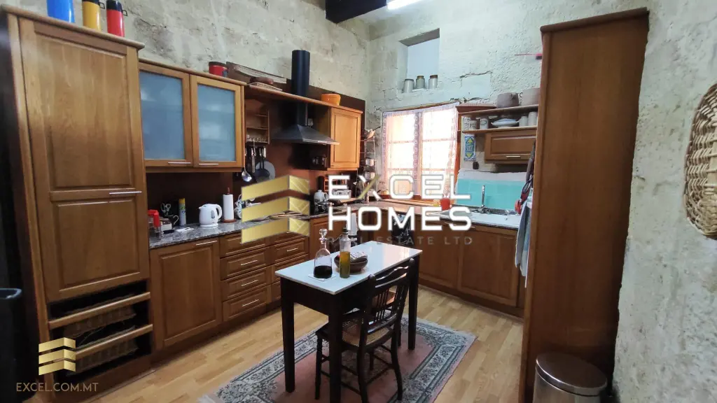 5 bedroom Character House in Naxxar, Malta – 8939