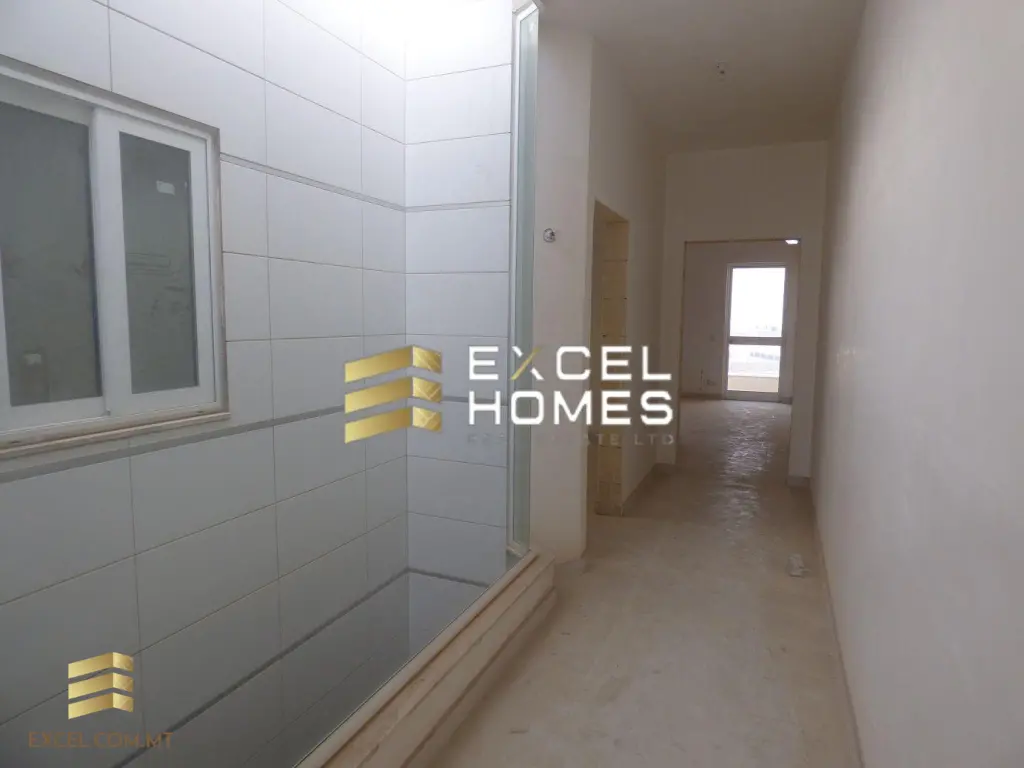 1 bedroom Penthouse in Ta  L-Ibrag, Malta – 16840