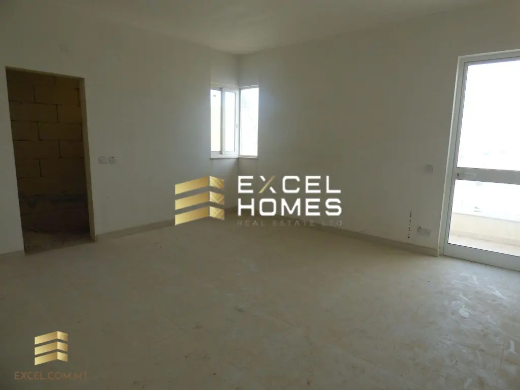 1 bedroom Penthouse in Ta  L-Ibrag, Malta – 16840