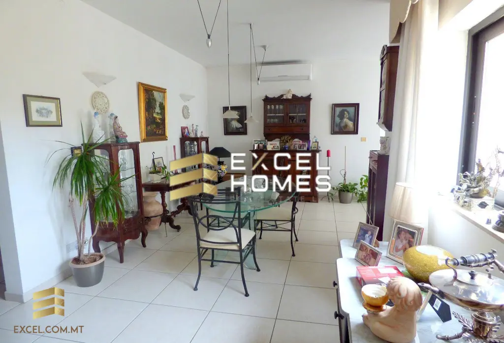 3 bedroom Penthouse in St Julians, Malta – 17985