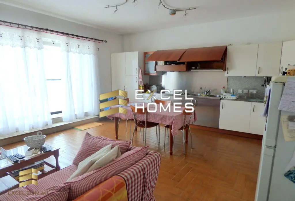 3 bedroom Penthouse in St Julians, Malta – 17985