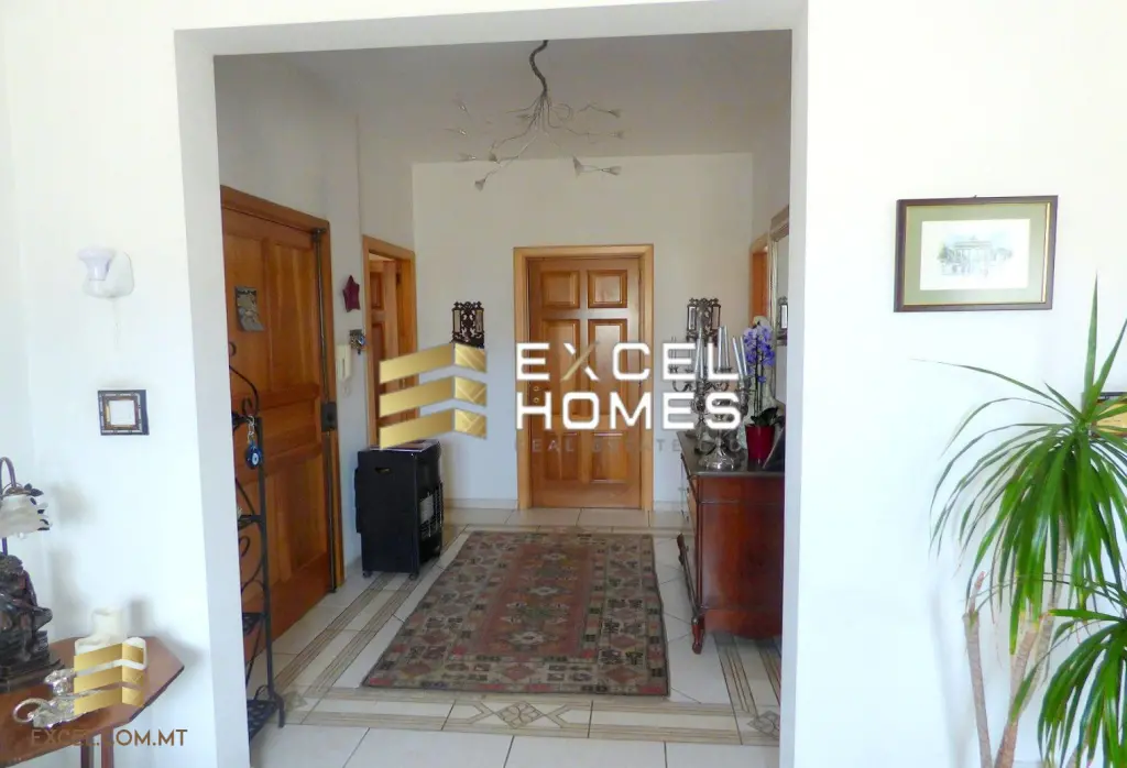 3 bedroom Penthouse in St Julians, Malta – 17985