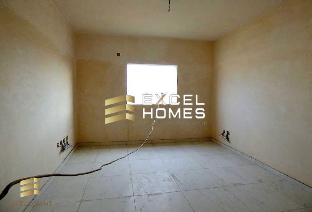 2 bedroom Apartment in Ta Xbiex, Malta – 18078