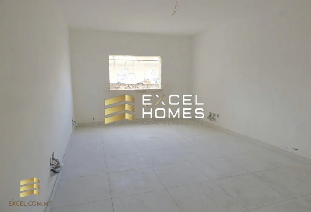 2 bedroom Apartment in Ta Xbiex, Malta – 18078