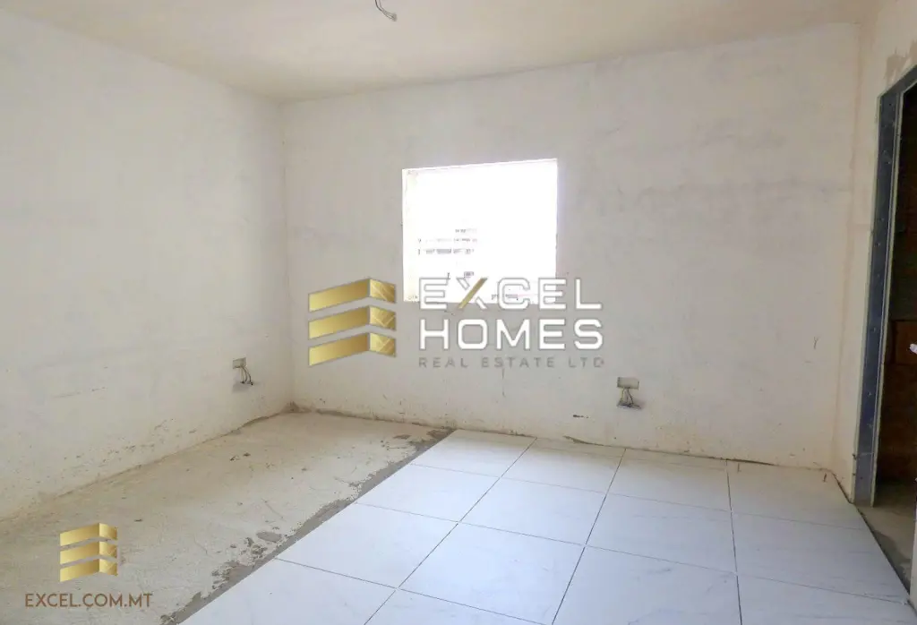2 bedroom Apartment in Ta Xbiex, Malta – 18078