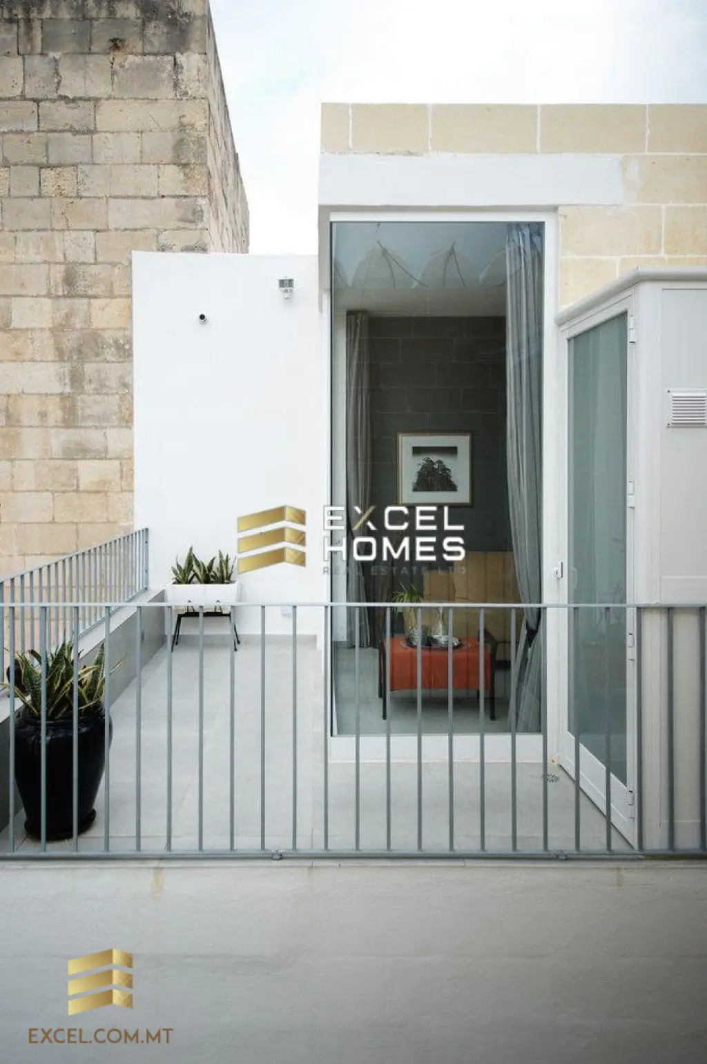 2 bedroom Penthouse in Valletta, Malta – 18304