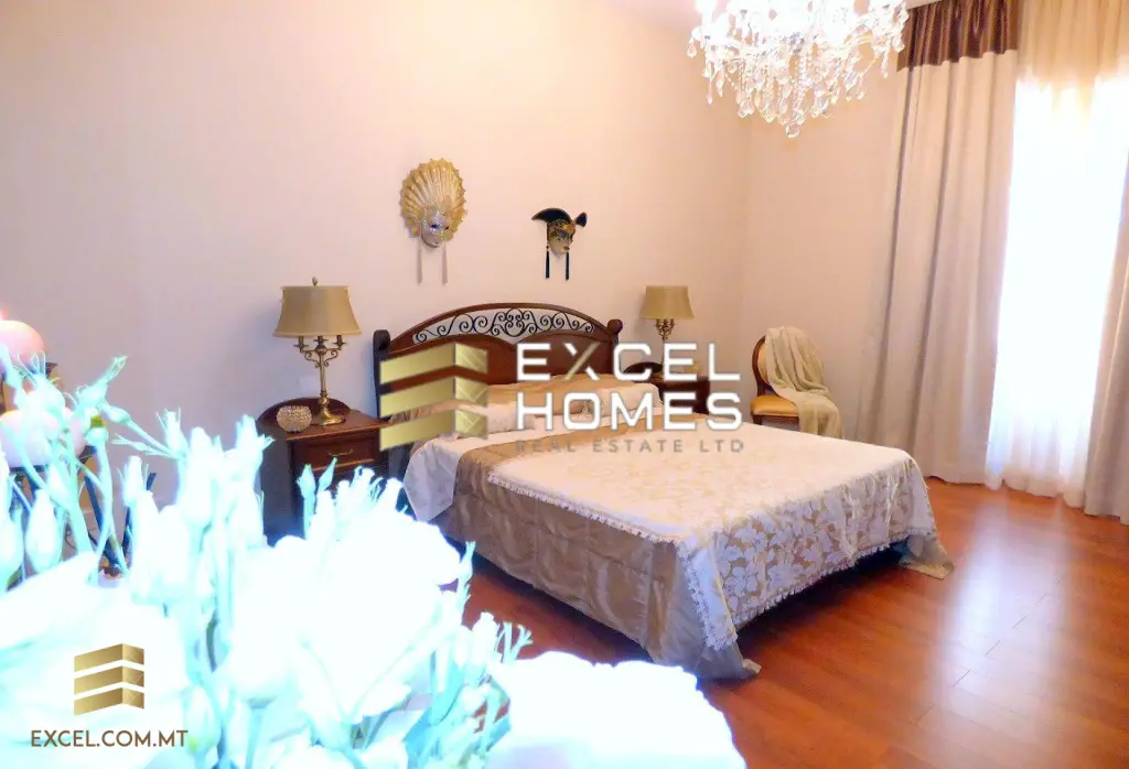 3 bedroom Apartment in Valletta, Malta – 18409
