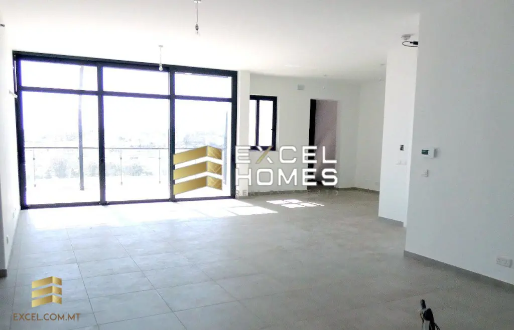 3 bedroom Apartment in St Julians, Malta – 20168