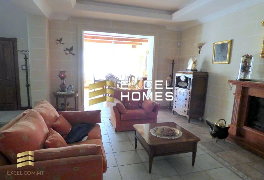 4 bedroom Villa in Luqa, Malta – 20193