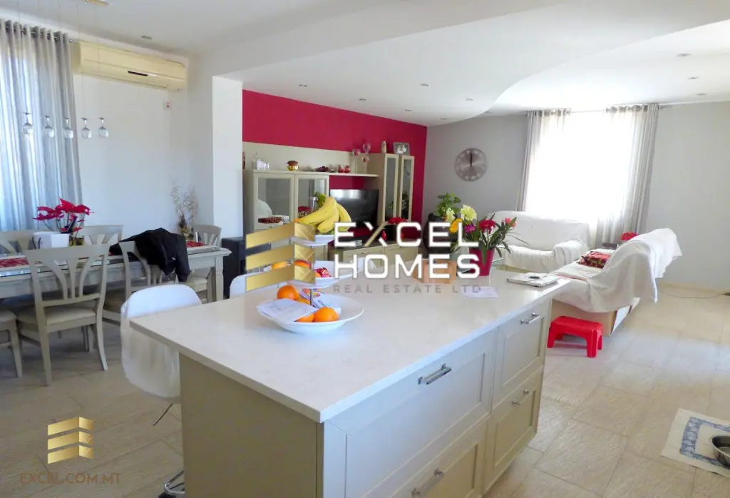 4 bedroom Villa in Luqa, Malta – 20193