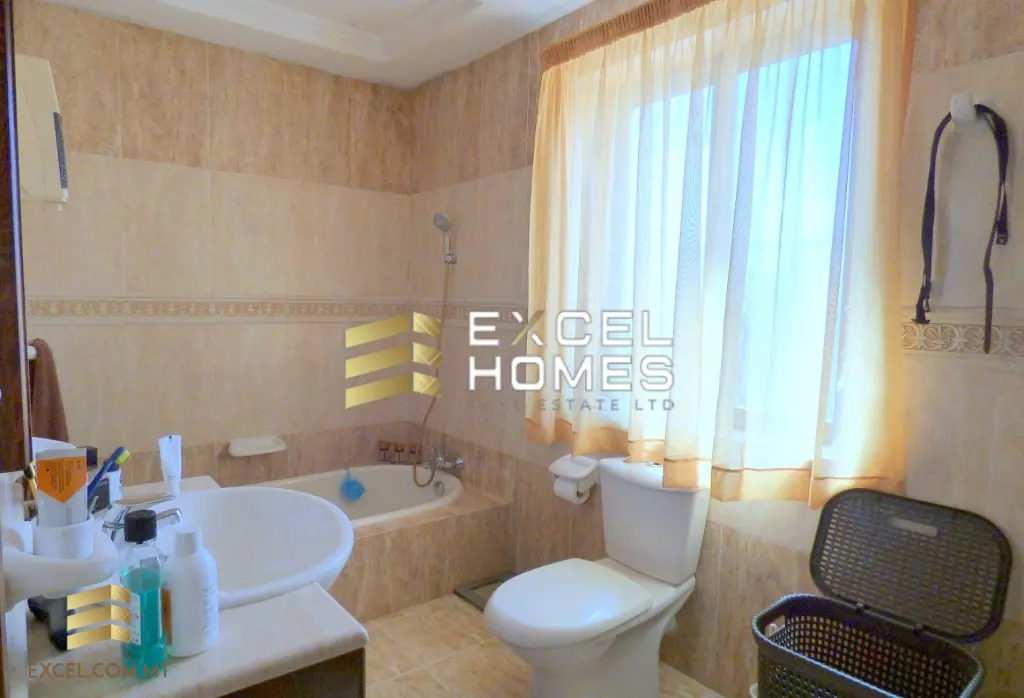 4 bedroom Villa in Luqa, Malta – 20193