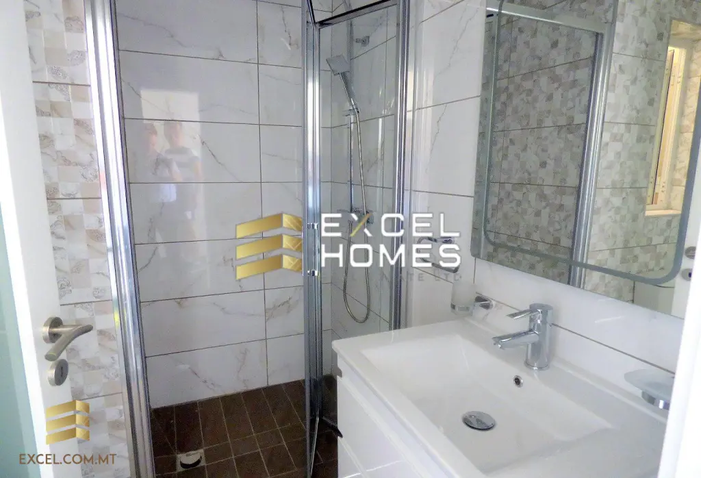 2 bedroom Apartment in St Julians, Malta – 21557