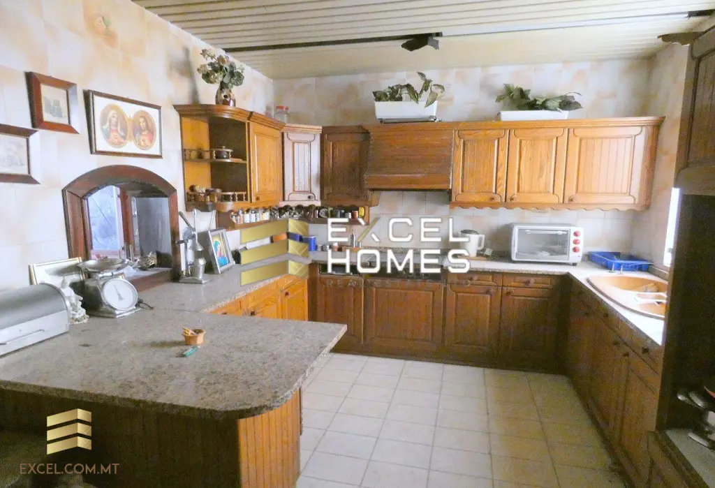 3 bedroom Apartment in Birzebbugia, Malta – 21562