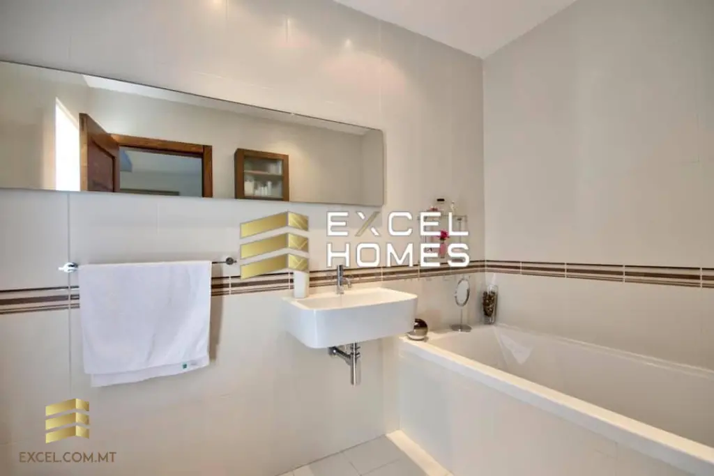 2 bedroom Penthouse in Swieqi, Malta – 22156