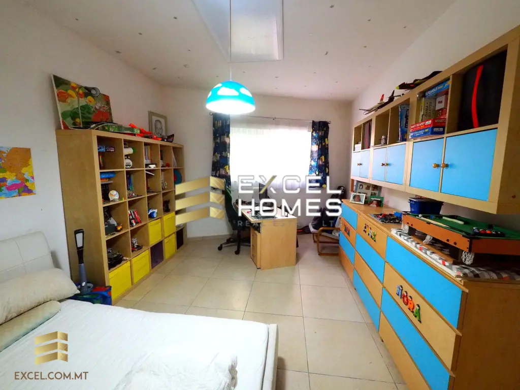 3 bedroom Apartment in Sliema, Malta – 25704