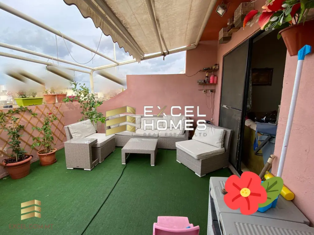 3 bedroom Penthouse in Fgura, Malta – 25765