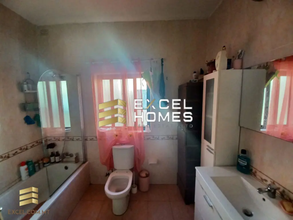 3 bedroom Penthouse in Fgura, Malta – 25765