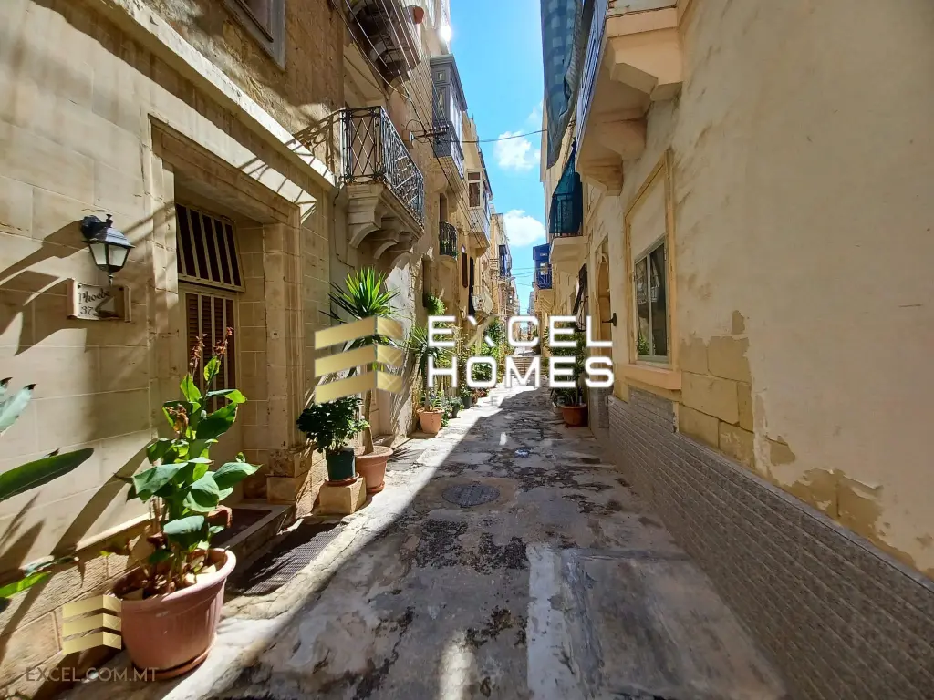 1 bedroom Commercial in Senglea (Isla), Malta – 25806