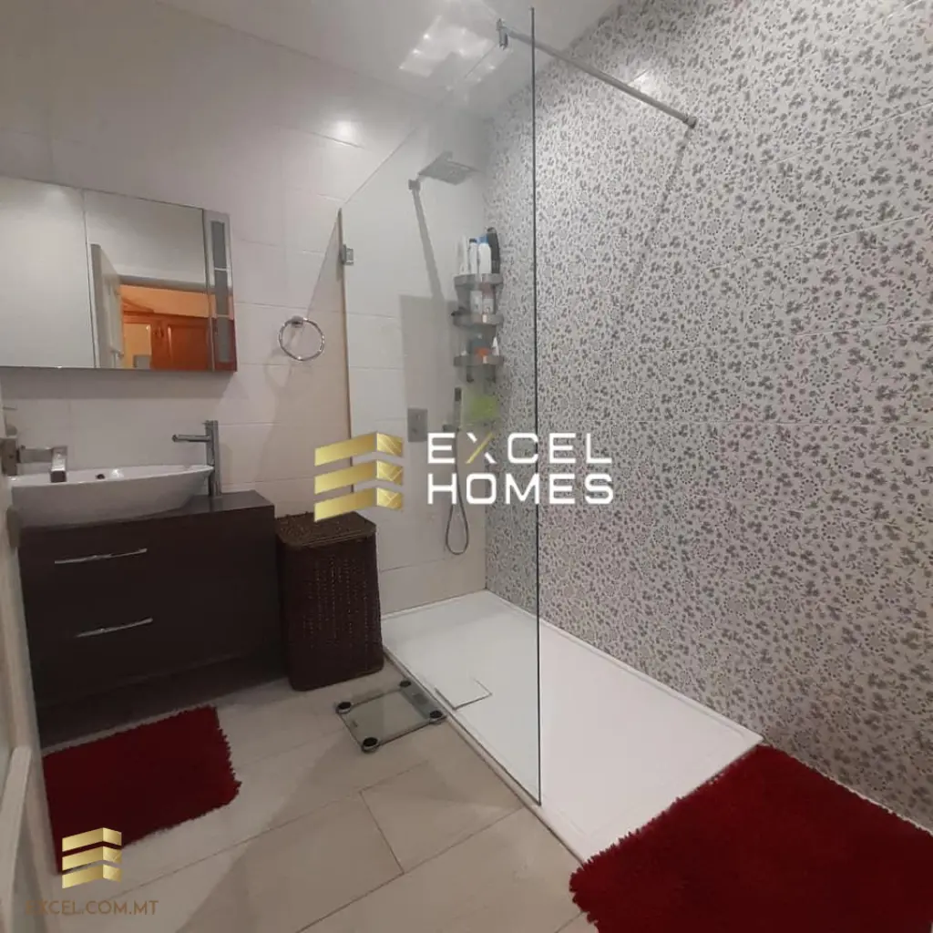 3 bedroom Penthouse in Santa Venera, Malta – 27363