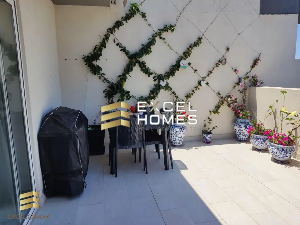 3 bedroom Penthouse in Santa Venera, Malta – 27363