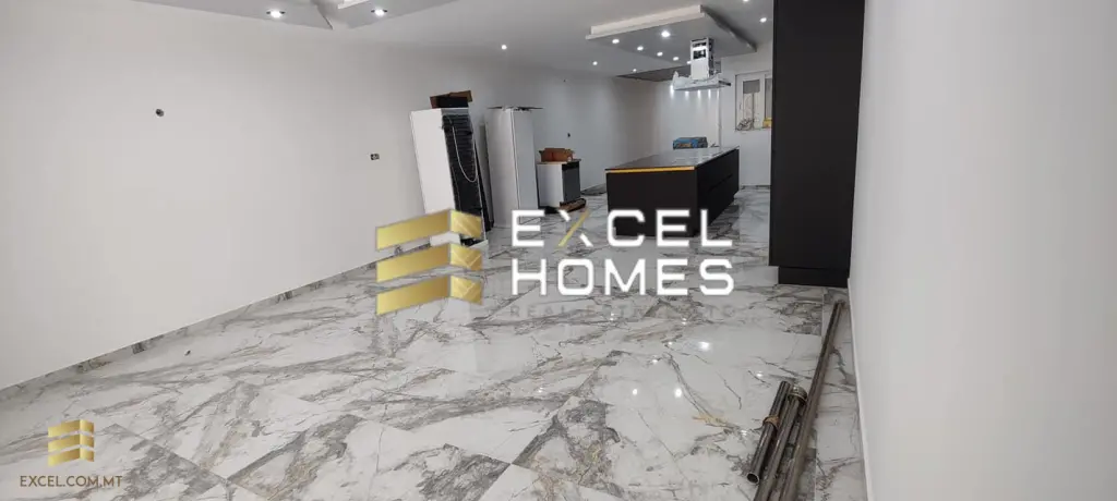 3 bedroom Apartment in Qawra, Malta – 28194