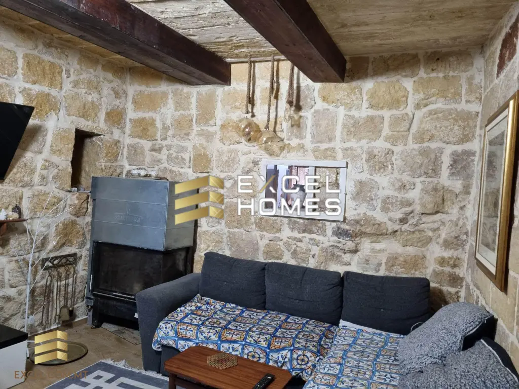 2 bedroom Character House in Tarxien, Malta – 29106