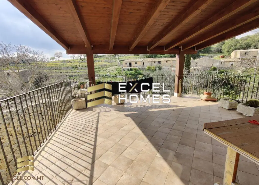 4 bedroom Bungalow in Ragusa, Malta – 29672