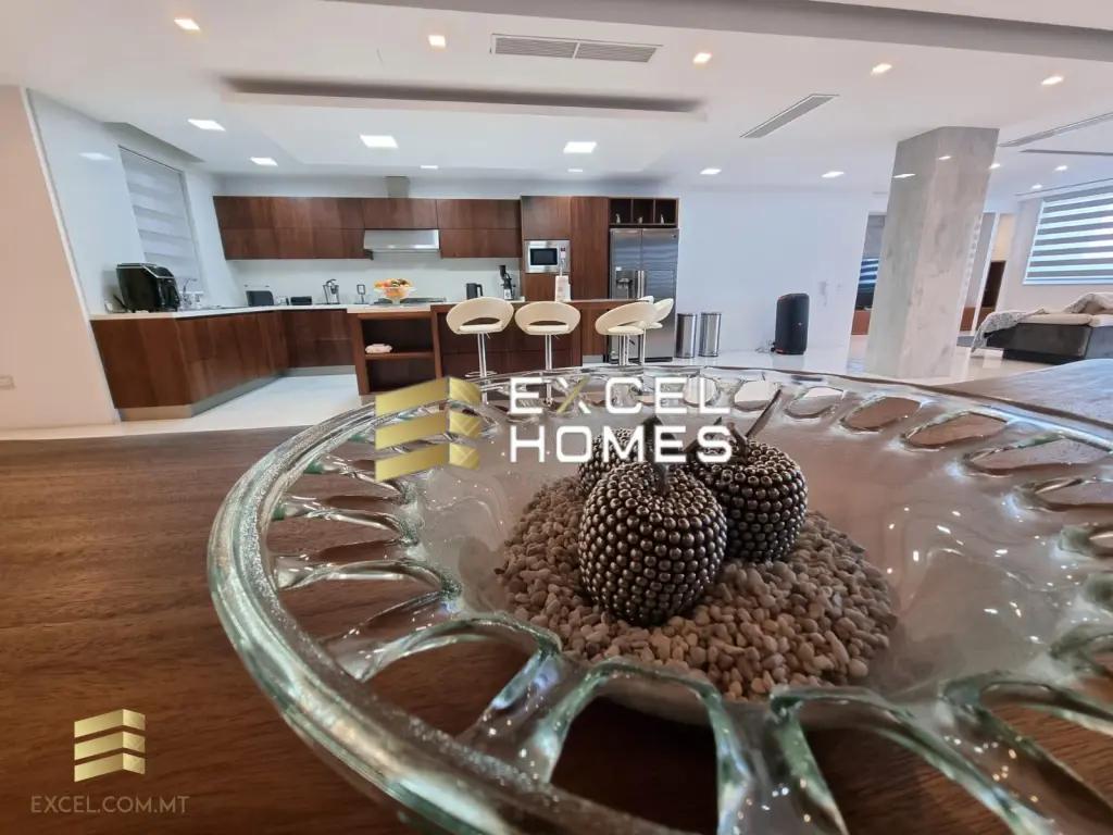 4 bedroom Apartment in Ghajnsielem, Malta – 29719