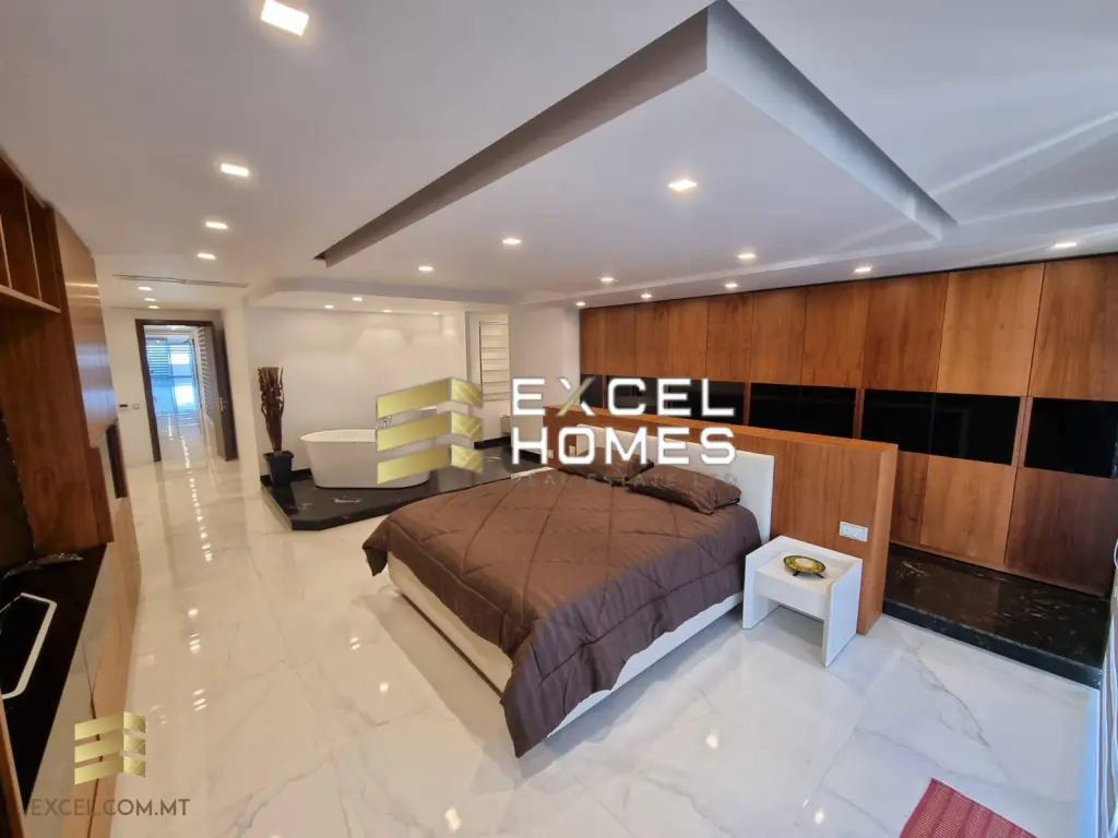 4 bedroom Apartment in Ghajnsielem, Malta – 29719