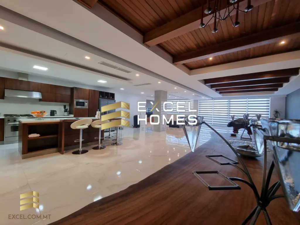 4 bedroom Apartment in Ghajnsielem, Malta – 29719